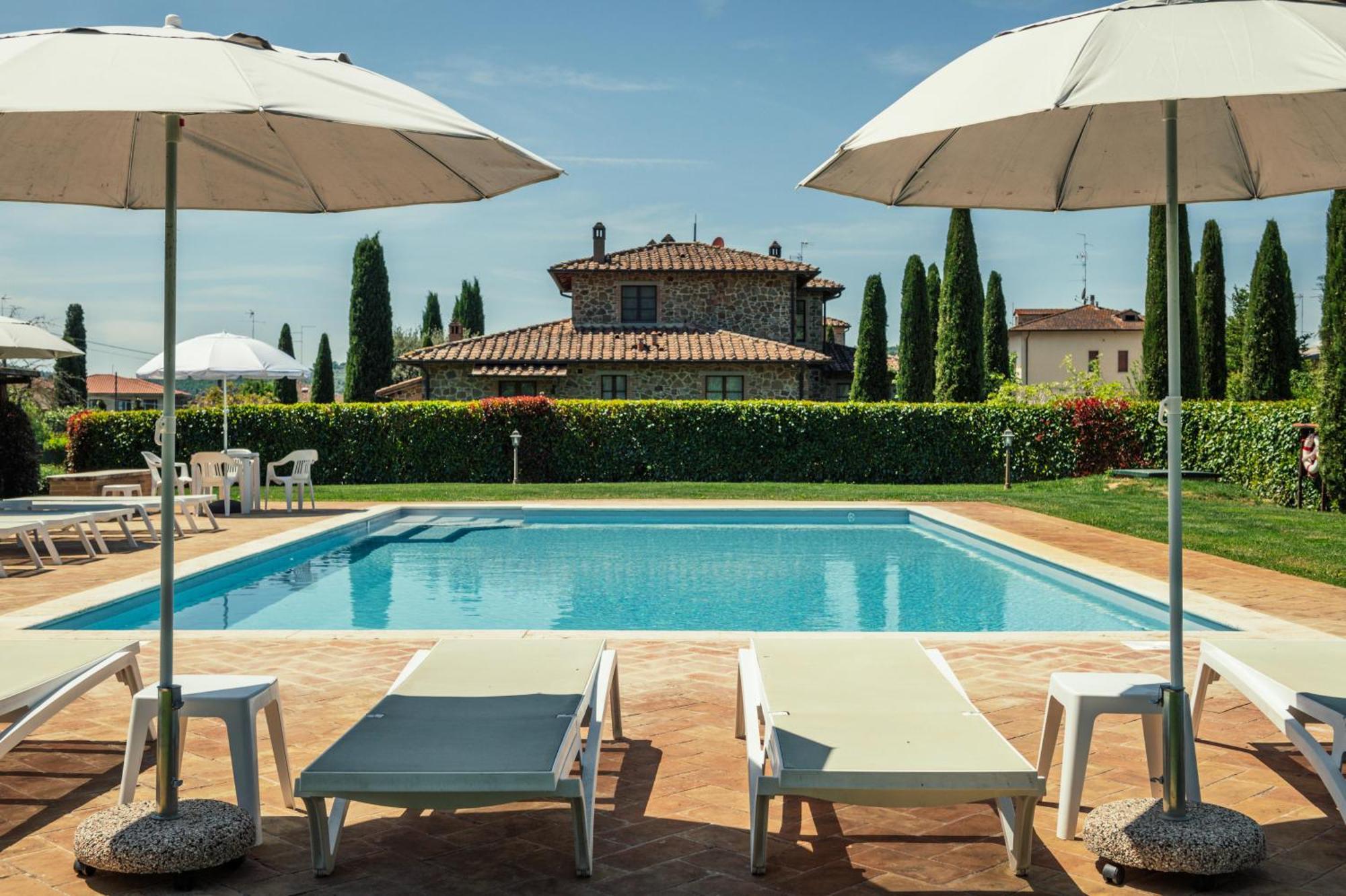Agriturismo Casal Gheriglio Lucignano Bagian luar foto