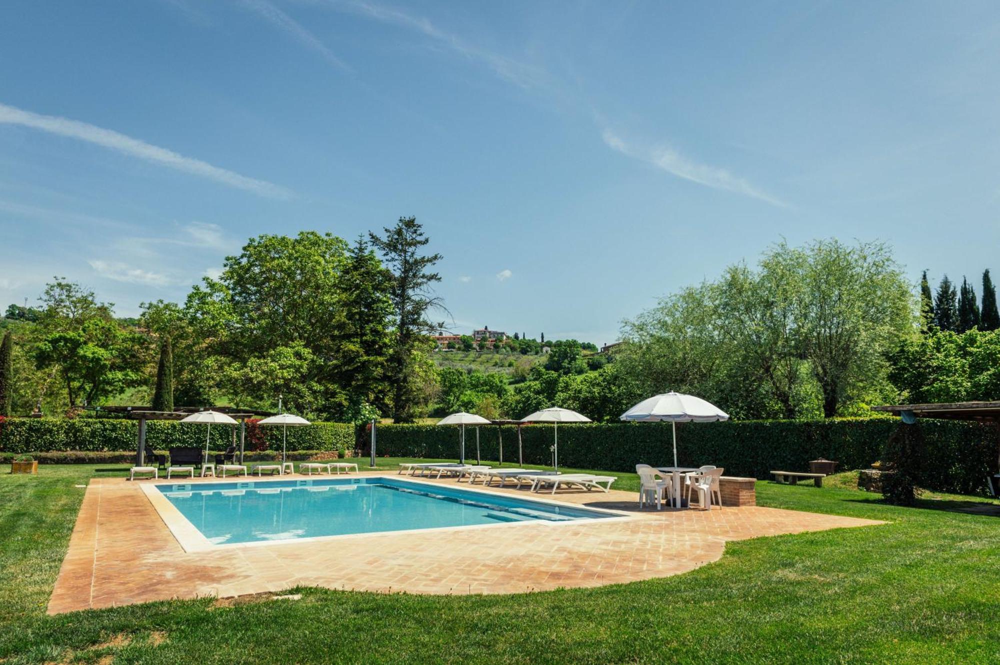 Agriturismo Casal Gheriglio Lucignano Bagian luar foto