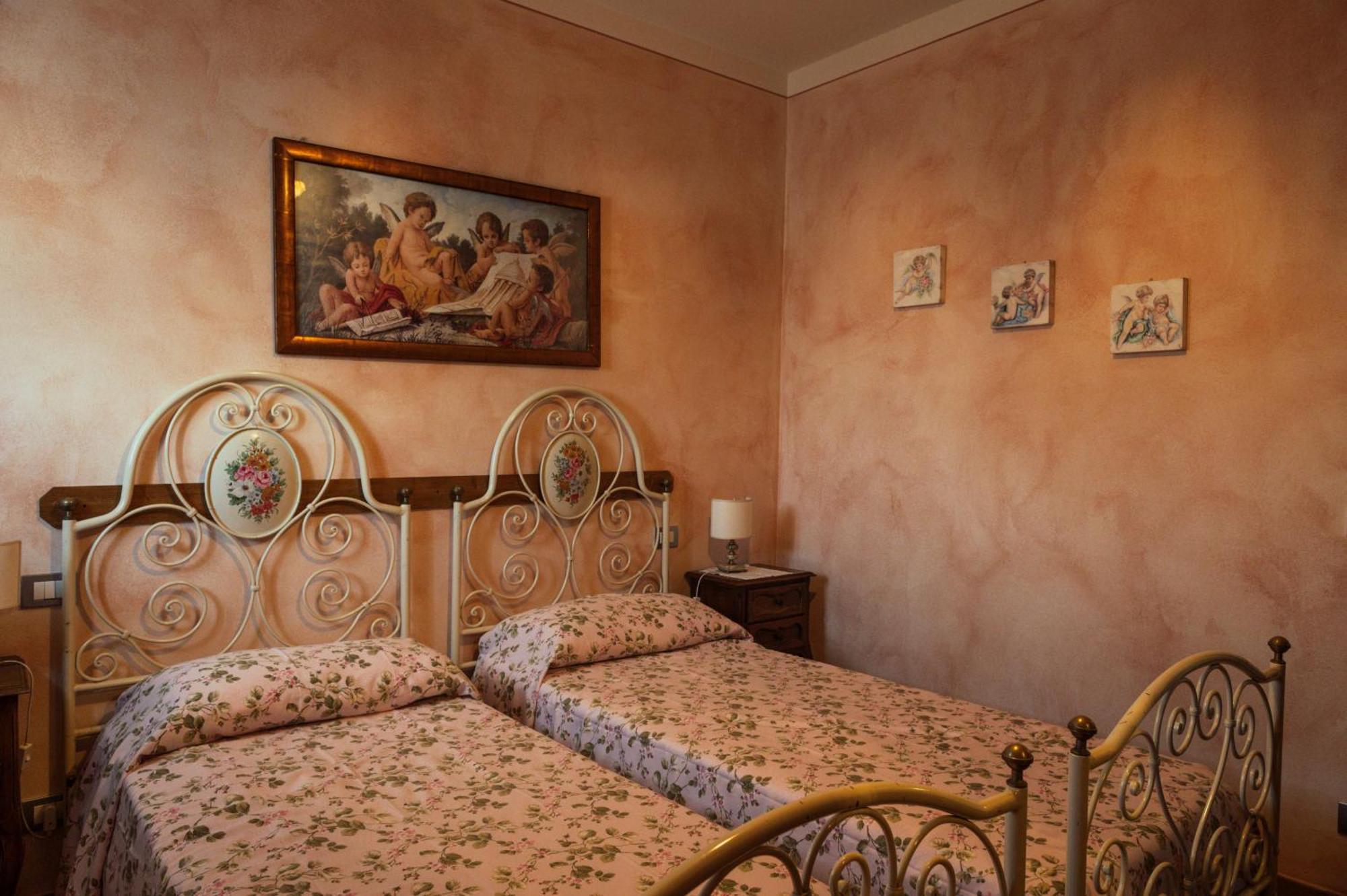 Agriturismo Casal Gheriglio Lucignano Bagian luar foto