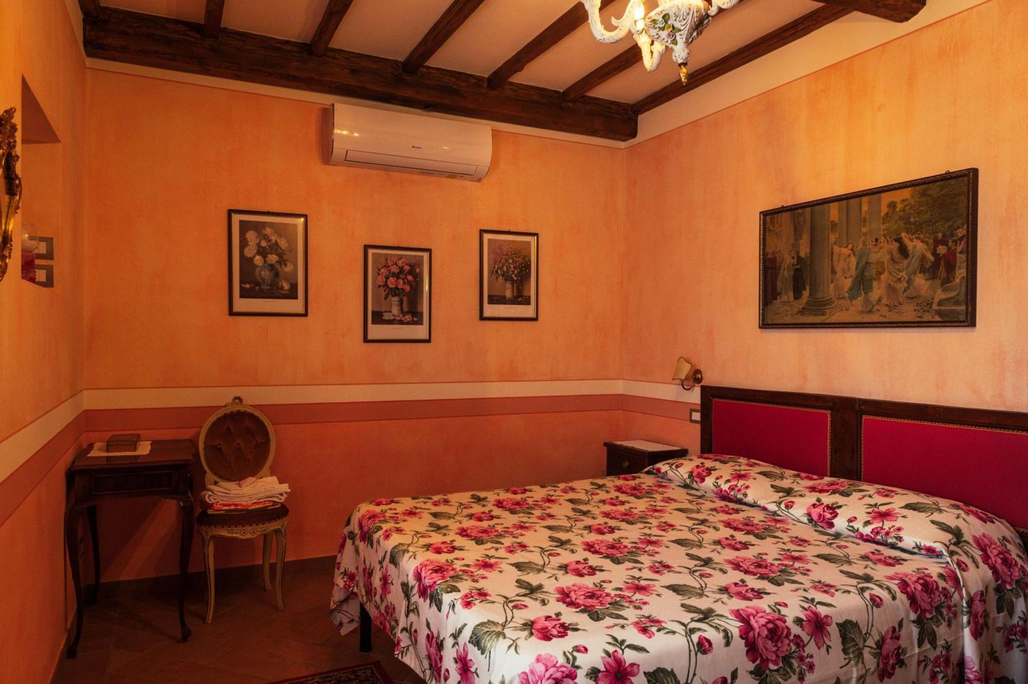 Agriturismo Casal Gheriglio Lucignano Bagian luar foto